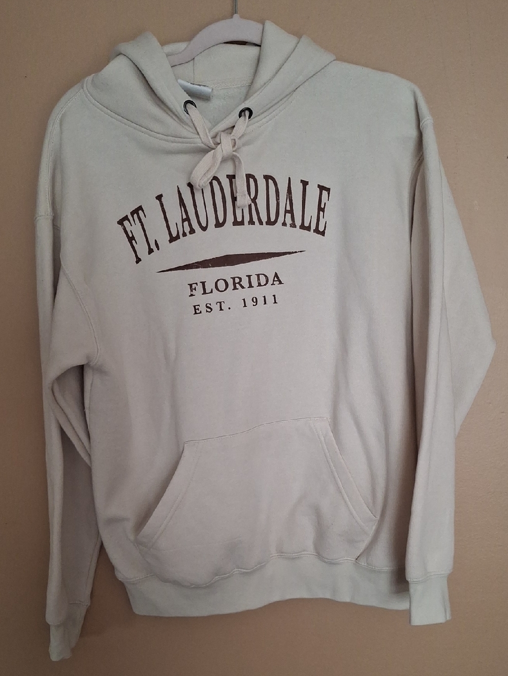 WomanHooded Sweatshirt Ft. Lauderdale Print in Cream Sz M Unisex